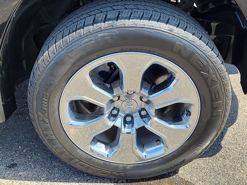 Used 2024 RAM 1500 Lone Star image 6