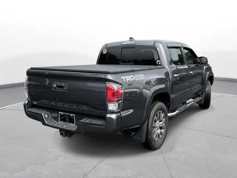 Used 2022 Toyota Tacoma Limited w/ Black Out Package (TMS) AWD/4WD image 11