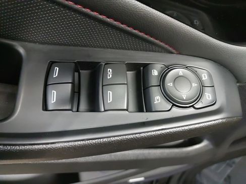 Used 2023 Chevrolet Traverse RS AWD/4WD image 29