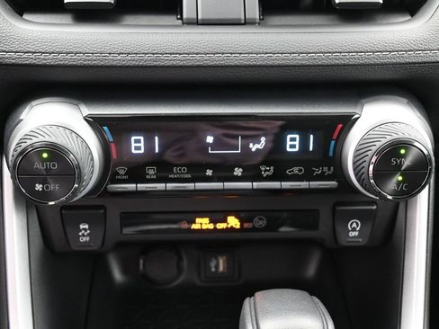 Certified 2025 Toyota RAV4 XLE image 22