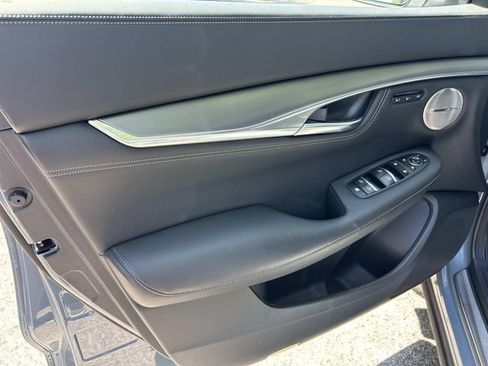 Used 2023 INFINITI QX55 Essential AWD/4WD image 18
