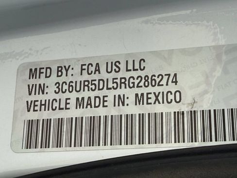 Used 2024 RAM 2500 Big Horn AWD/4WD image 32