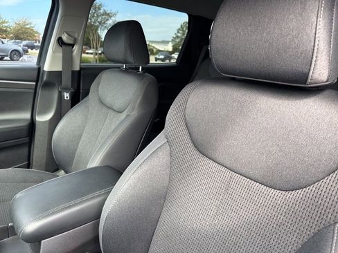 Used 2019 Hyundai Santa Fe SEL image 11