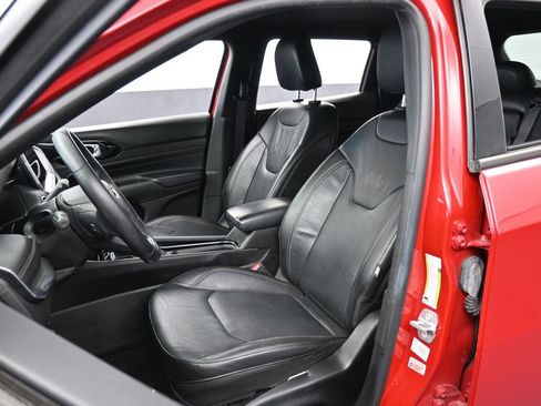 Used 2022 Jeep Compass Limited AWD/4WD image 10