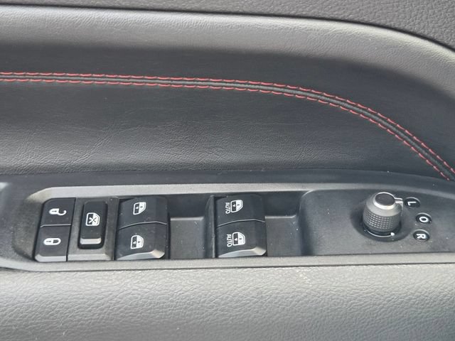 Used 2024 Jeep Compass Trailhawk AWD/4WD image 29