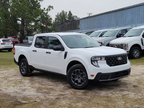 New 2026 Ford Maverick XLT w/ Equipment Group 301A image 32