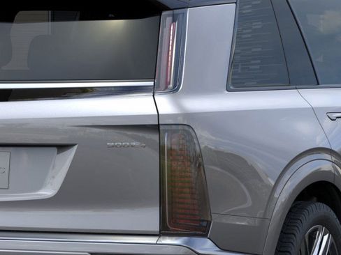 New 2026 Cadillac Vistiq Platinum w/ LPO, Floor Liner Package image 13