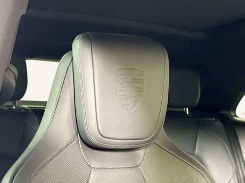 Certified 2025 Porsche Macan 4 Electric AWD/4WD image 26
