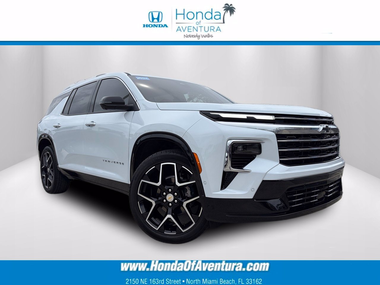 Used 2026 Chevrolet Traverse High Country FWD image 1