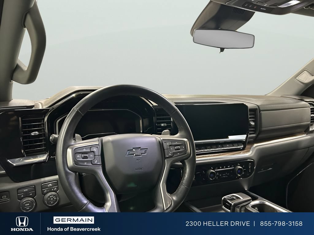Used 2023 Chevrolet Silverado 1500 RST AWD/4WD image 10