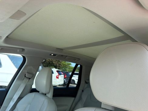Used 2018 Volvo XC90 T6 Momentum w/ Convenience Package AWD/4WD image 8