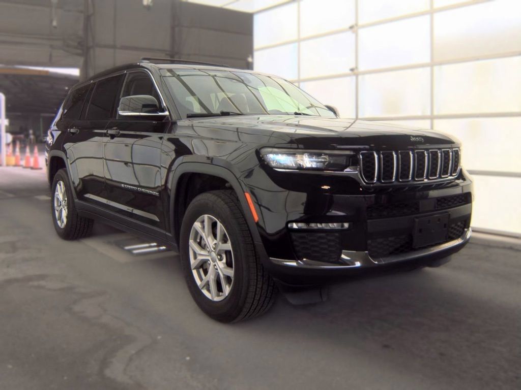 Used 2021 Jeep Grand Cherokee L Limited AWD/4WD image 3