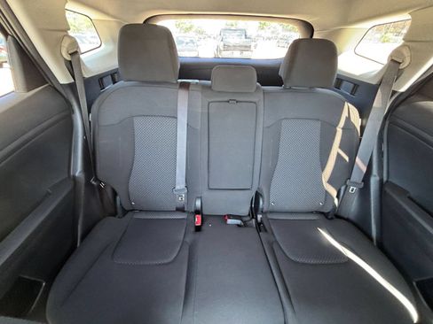 Used 2025 Kia Sportage LX FWD image 37