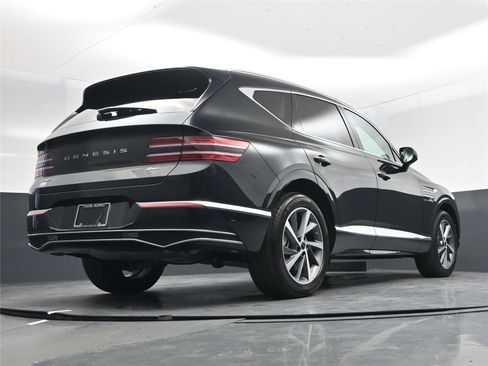 Used 2025 Genesis GV80 2.5T Select image 16