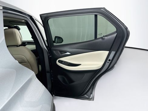 Used 2023 Buick Encore GX Preferred w/ Cold Weather Comfort Package FWD image 28
