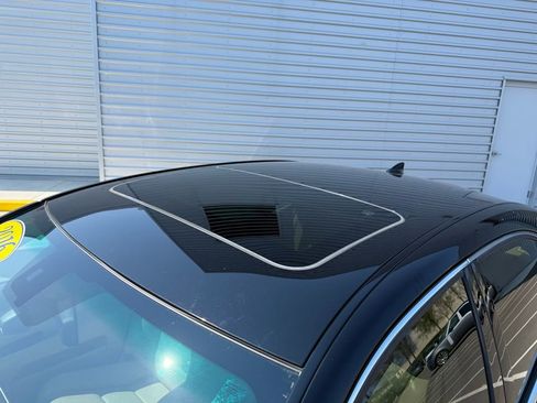 Used 2016 Lexus LS 460 w/ Comfort Package image 11