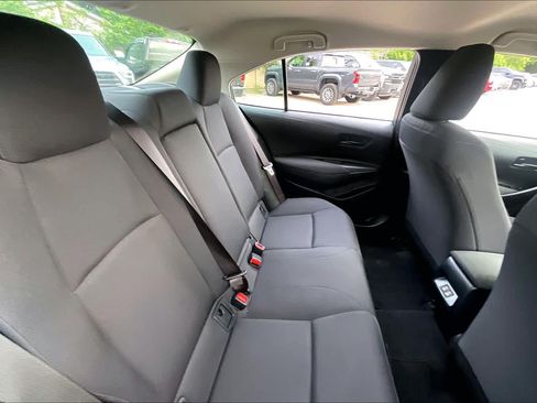 Used 2026 Toyota Corolla LE FWD image 19