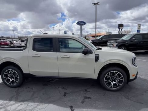 Used 2025 Ford Maverick Lariat AWD/4WD image 8