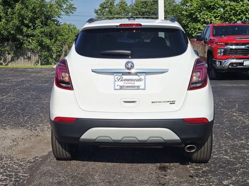 Used 2022 Buick Encore Preferred w/ Safety Package AWD/4WD image 4