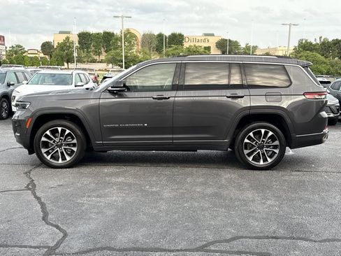 Used 2021 Jeep Grand Cherokee L Overland w/ Luxury Tech Group IV AWD/4WD image 15