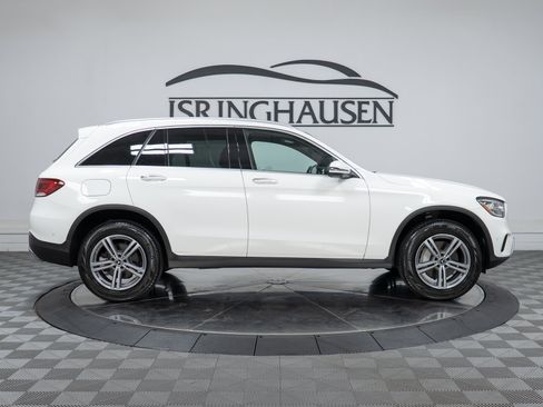 Certified 2022 Mercedes-Benz GLC 300 4MATIC image 4