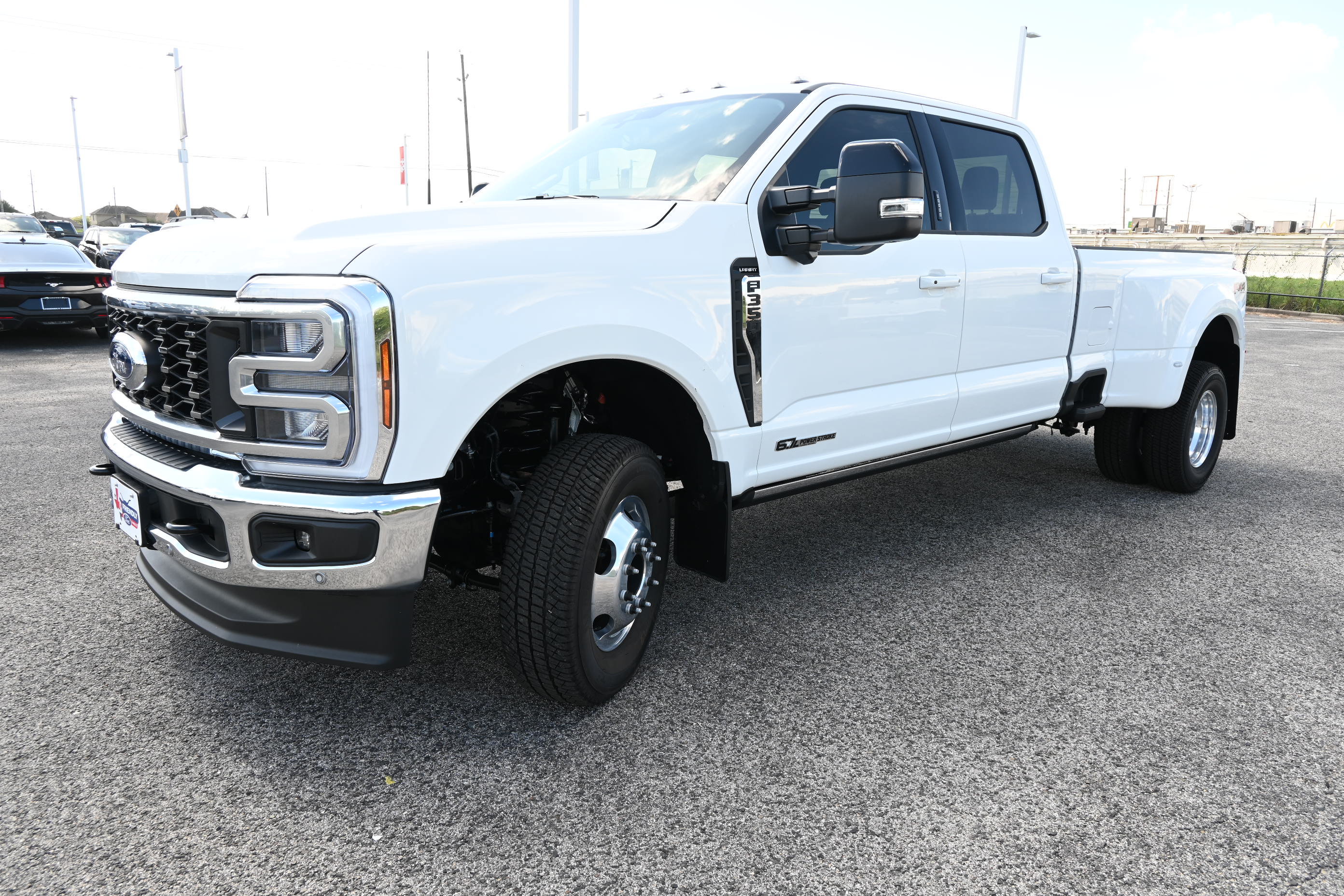 New 2026 Ford F350 Lariat w/ Lariat Ultimate Package AWD/4WD image 8