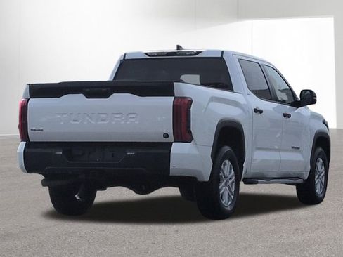 Used 2024 Toyota Tundra SR5 w/ SR5 Convenience Package AWD/4WD image 6