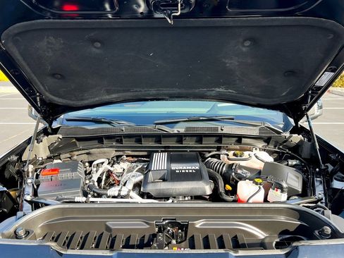 Used 2025 GMC Sierra 1500 AT4 w/ AT4 Premium Package image 17