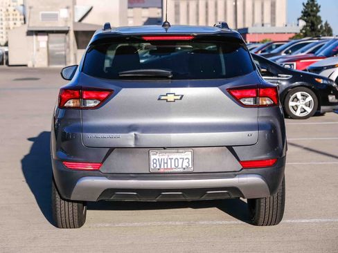 Used 2021 Chevrolet TrailBlazer LT FWD image 5