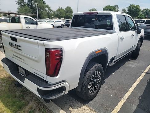 Used 2025 GMC Sierra 2500 Denali Ultimate AWD/4WD image 6