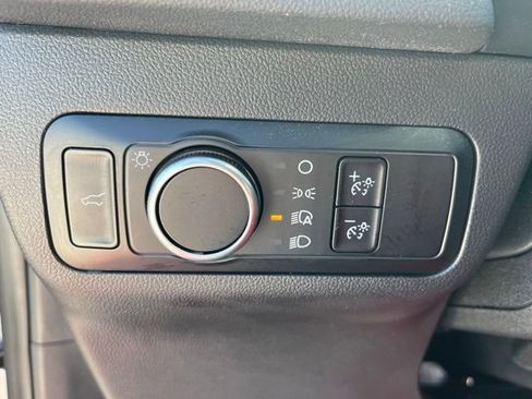 Used 2024 Ford Escape ST-Line FWD image 16