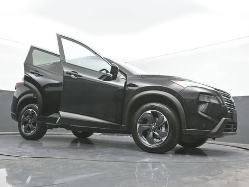 Used 2024 Nissan Rogue SV AWD/4WD image 50