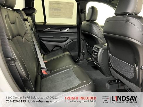 New 2025 Jeep Grand Cherokee Altitude image 16