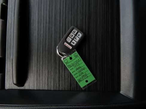 Certified 2023 Honda Odyssey Elite image 32