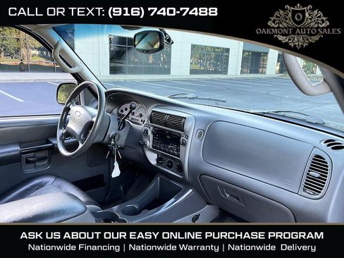 Used 2004 Ford Explorer Sport Trac XLT AWD/4WD image 11
