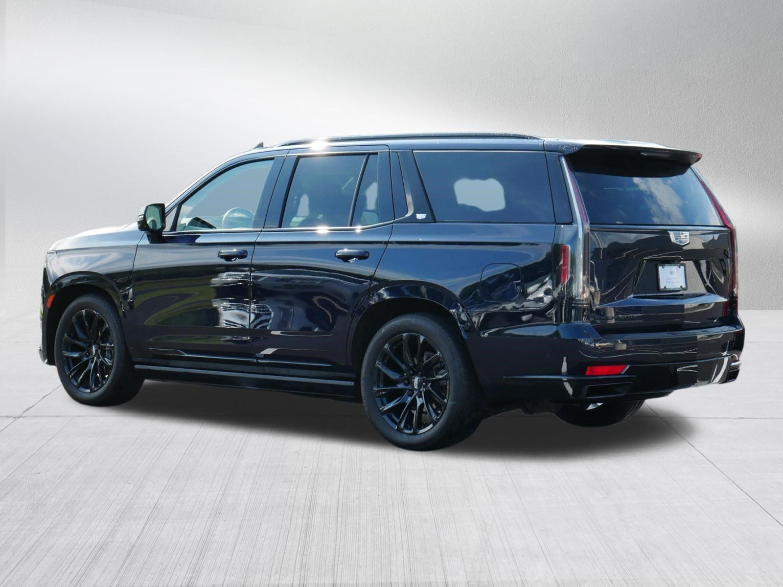 Certified 2024 Cadillac Escalade Sport Platinum w/ LPO, ONYX Package AWD/4WD image 4
