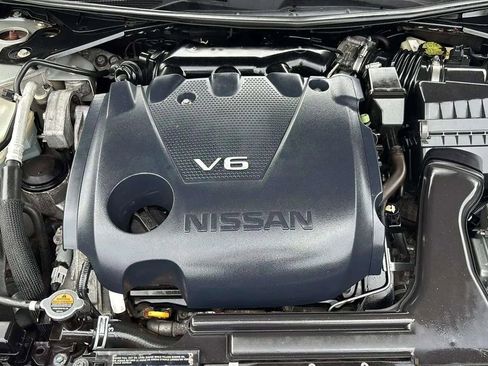 Used 2017 Nissan Maxima Platinum image 53
