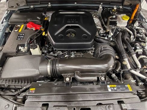 Used 2024 Jeep Wrangler Unlimited image 49