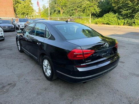 Used 2016 Volkswagen Passat 1.8T S FWD image 5