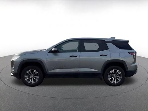 Used 2025 Chevrolet Equinox LT image 9