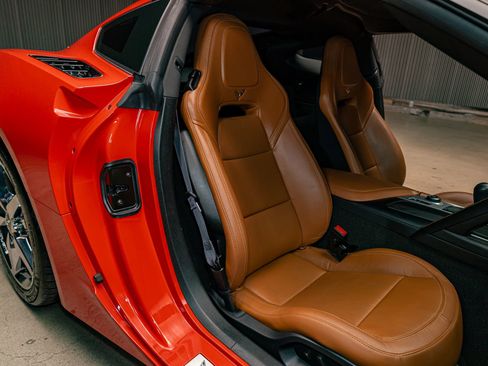 Used 2014 Chevrolet Corvette Stingray Coupe w/ 2LT Preferred Equipment Group image 18