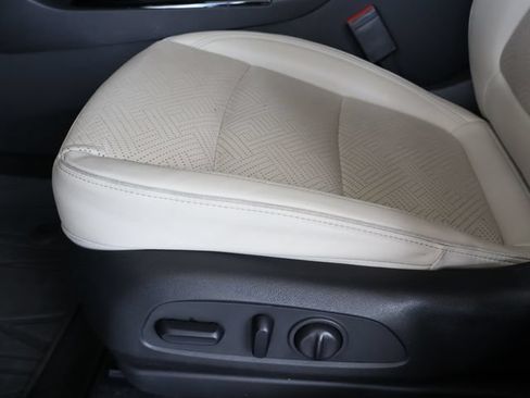 Used 2022 Buick Encore GX Essence w/ Advanced Technology Package FWD image 14