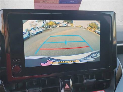 Used 2025 Toyota Corolla LE image 22