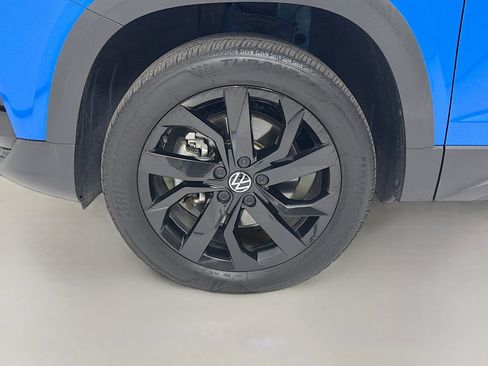 Used 2023 Volkswagen Taos SE w/ Panoramic Sunroof Package image 32