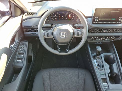 Certified 2025 Honda Accord LX image 10