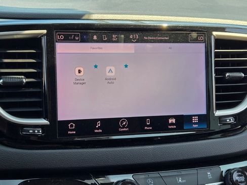Used 2022 Chrysler Pacifica Touring-L FWD image 23