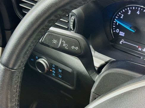Used 2021 Ford Explorer XLT RWD image 5