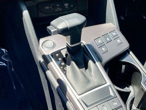 Certified 2026 Kia Sportage SX AWD/4WD image 27
