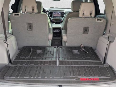 Used 2019 GMC Acadia SLT w/ LPO, Floor Liner Package image 6