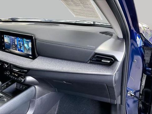 Certified 2026 Nissan Kicks SV FWD image 18